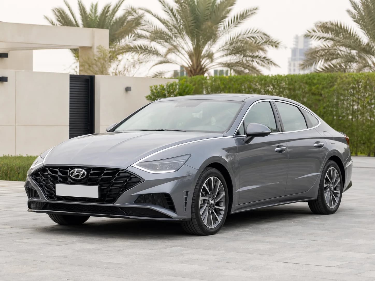 Hyundai Sonata in Dubai