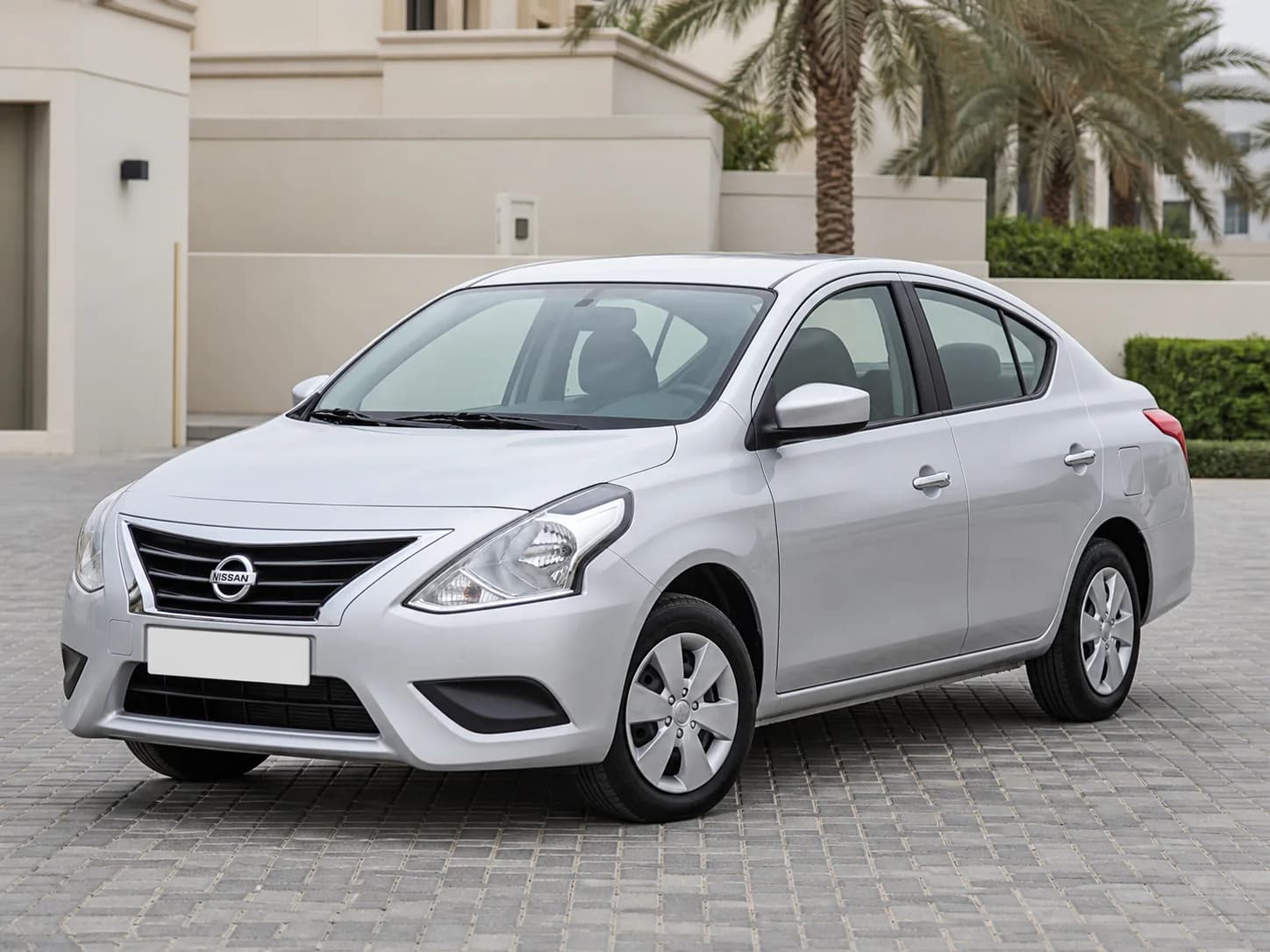 Nissan Sunny in Dubai